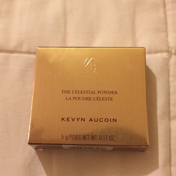 Kevin Aucoin highlighting celestial powder. New - Picture 2 of 3